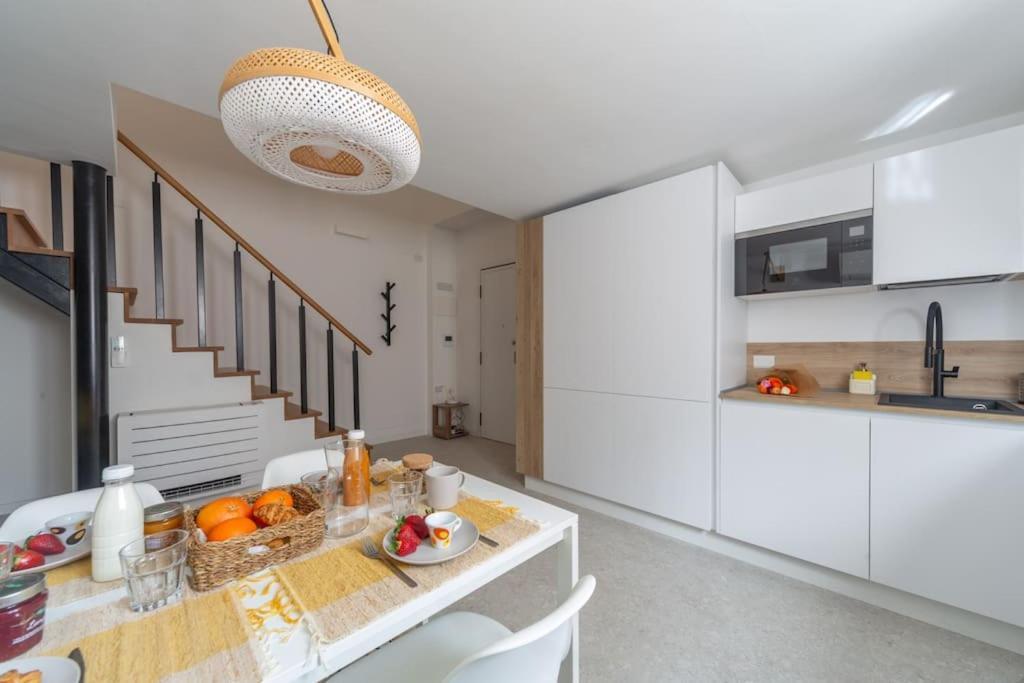 Milano Loft-Hosted By Sweetstay Exterior photo